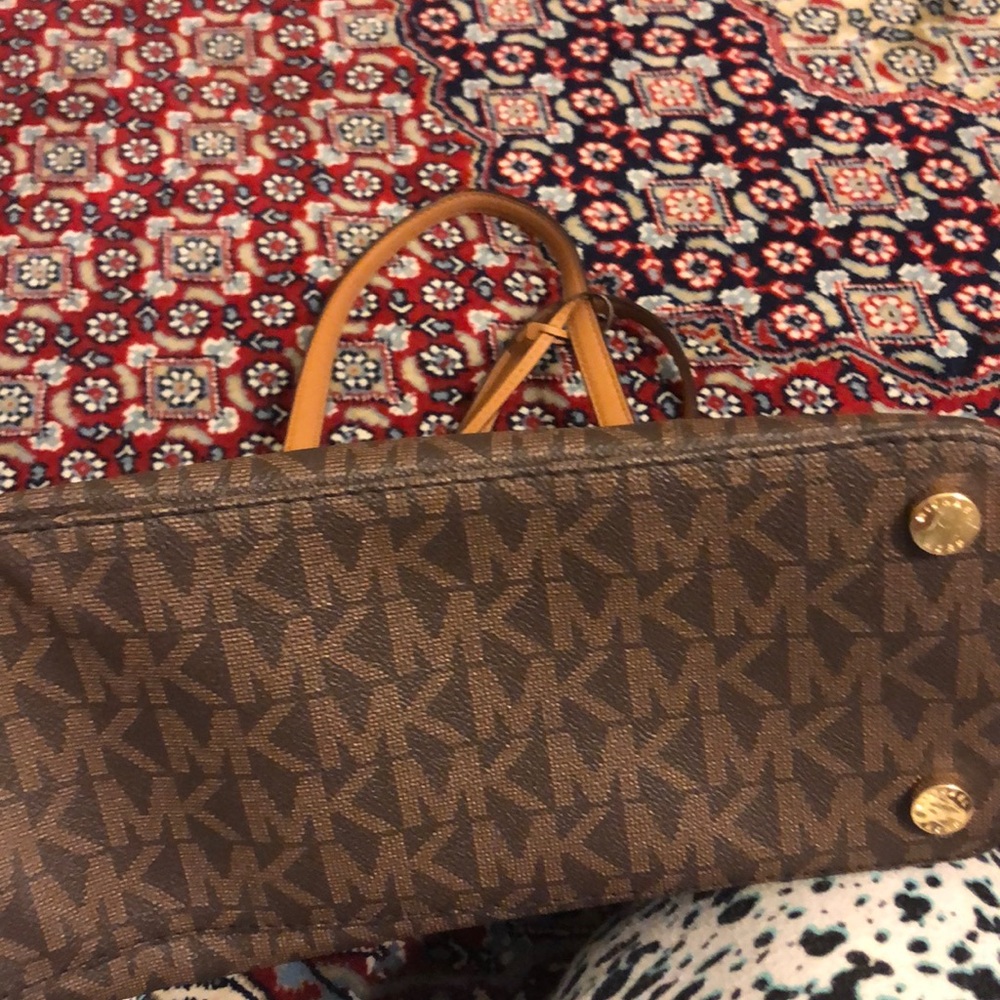 Michael kors tote handbag purse tan brown mk cream - Picture 4 of 4